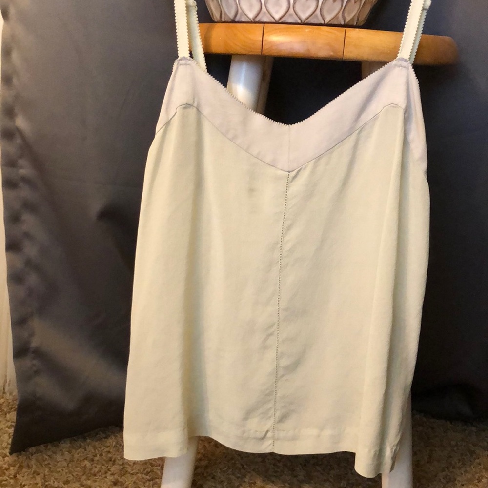 Feather and bone tank